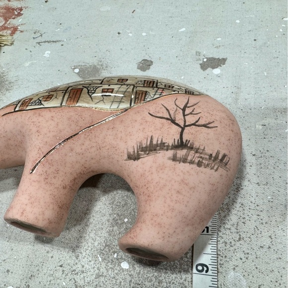 Vintage Native American Pottery Spirit Bear Hand Painted Signed BJ Gore - Picture 9 of 10